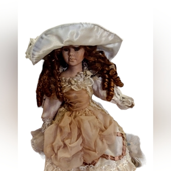 Goldenvale Collector Victorian Porcelain Doll - Picture 1 of 9